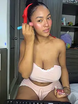 Mia sweet80 online show from November 12, 2025, 3:32 am