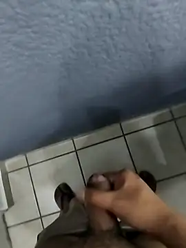 Leofj007 online show from November 8, 2025, 8:45 pm