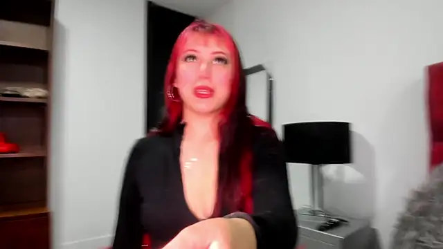 Maddy Mills online show from October 11, 2025, 5:58 pm