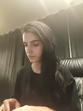 SweetMelodyZ online show from December 1, 2025, 5:47 pm