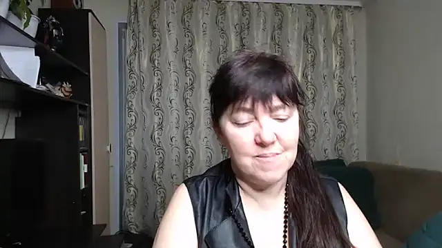 Illusionq online show from November 7, 2025, 5:01 am