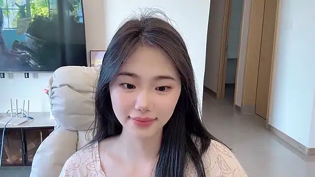 suki-1 online show from November 5, 2025, 9:01 am