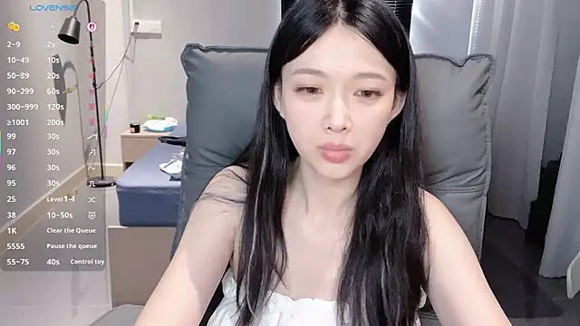 NiNi-baby520 online show from October 15, 2025, 7:27 am