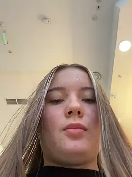 StephanieMur online show from October 10, 2025, 3:40 am