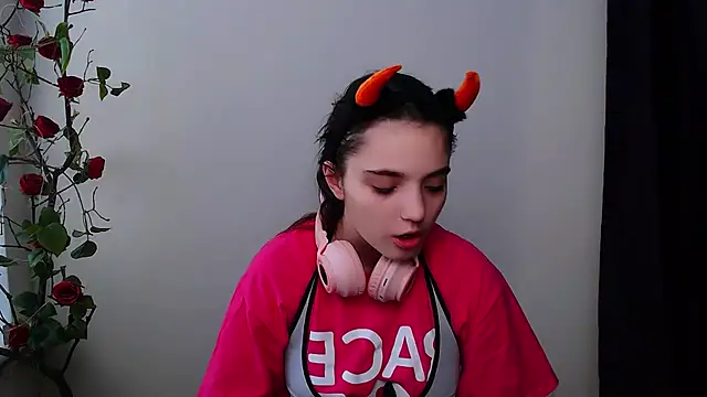 Sun Shine   online show from November 23, 2025, 11:20 am