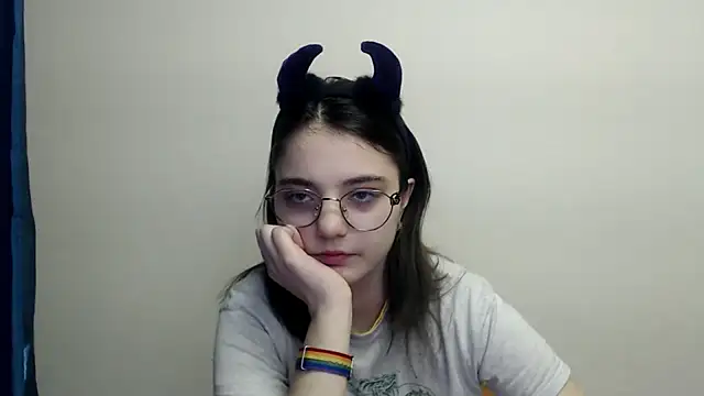 Sun Shine   online show from February 20, 2026, 9:50 pm