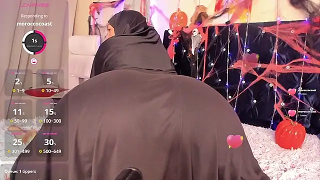 Snapshot of Dana-Alabi chatting on October 25, 2025, 3:17 am Dana-Alabi online show from October 25, 2025, 3:17 am