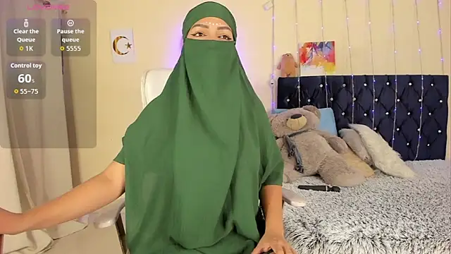 Snapshot of Dana-Alabi chatting on October 8, 2025, 12:28 pm Dana-Alabi online show from October 8, 2025, 12:28 pm