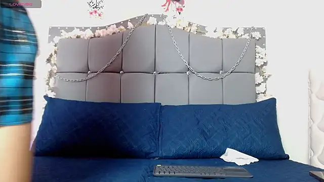 Kitty Slim online show from January 17, 2026, 1:26 pm