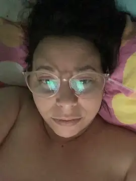 Snapshot of LupeLok chatting on October 12, 2025, 1:45 pm LupeLok online show from October 12, 2025, 1:45 pm