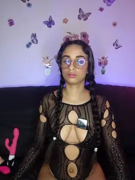 issis22 online show from November 12, 2025, 3:10 am