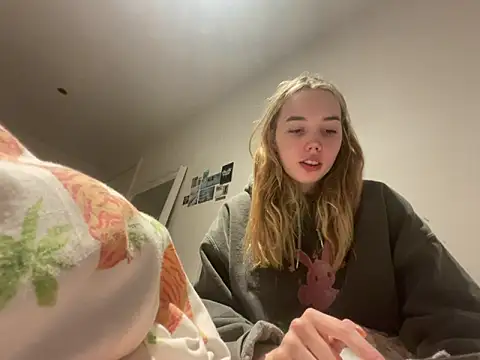 violetcutie online show from September 20, 2025, 10:04 pm
