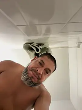 julio p online show from October 2, 2025, 1:36 pm