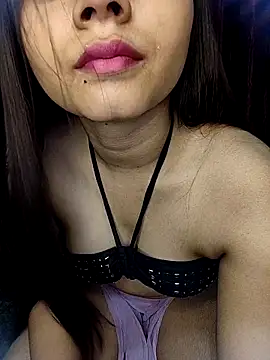 cute buggu online show from September 25, 2025, 8:53 am