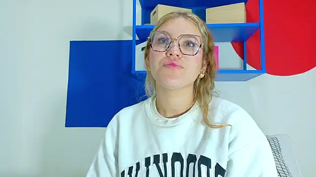 BelaMiller  online show from October 13, 2025, 11:56 am