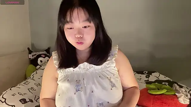 Kittenfishing online show from October 21, 2025, 4:28 pm