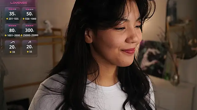 MoiraEger online show from October 13, 2025, 5:03 pm