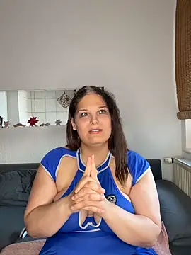Snapshot of Katherine_Leyla chatting on June 20, 2026, 6:24 pm Katherine Leyla online show from June 20, 2026, 6:24 pm