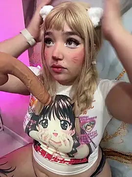 Snapshot of hinata_dolly chatting on May 5, 2026, 11:35 am hinata dolly online show from May 5, 2026, 11:35 am