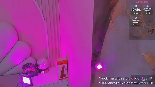 Snapshot of hinata_dolly chatting on February 5, 2026, 9:27 am hinata dolly online show from February 5, 2026, 9:27 am