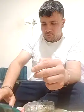 nihattttttttttttttt online show from November 14, 2025, 9:40 pm