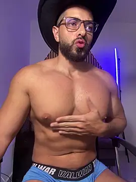 magnumchris online show from February 2, 2026, 11:37 pm