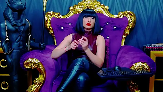 LaraMaeve online show from October 10, 2025, 4:57 am