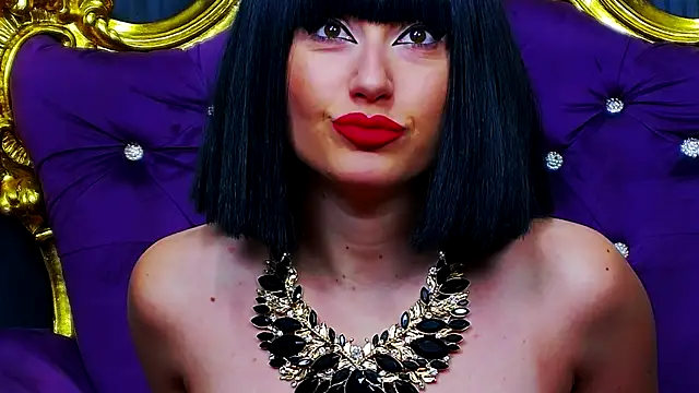 LaraMaeve online show from October 25, 2025, 5:06 am