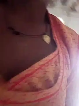 Snapshot of aunty_sumy chatting on November 28, 2025, 4:34 am aunty sumy online show from November 28, 2025, 4:34 am