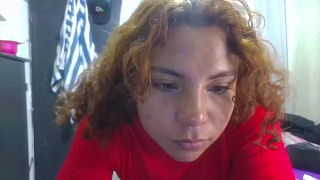 Snapshot of VioletV chatting on July 25, 2026, 2:19 am VioletV online show from July 25, 2026, 2:19 am