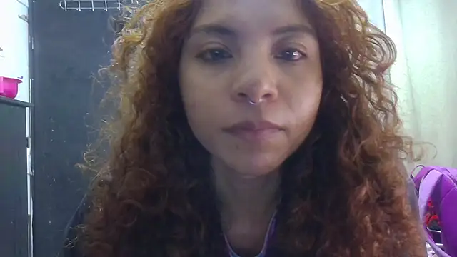 Snapshot of VioletV chatting on July 16, 2026, 2:08 am VioletV online show from July 16, 2026, 2:08 am