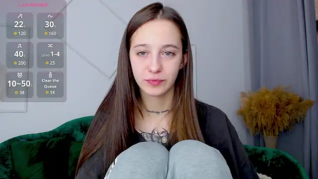 Little cherryy   online show from September 20, 2025, 6:29 am