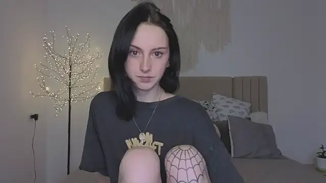 Little moly999 online show from November 30, 2025, 9:21 am