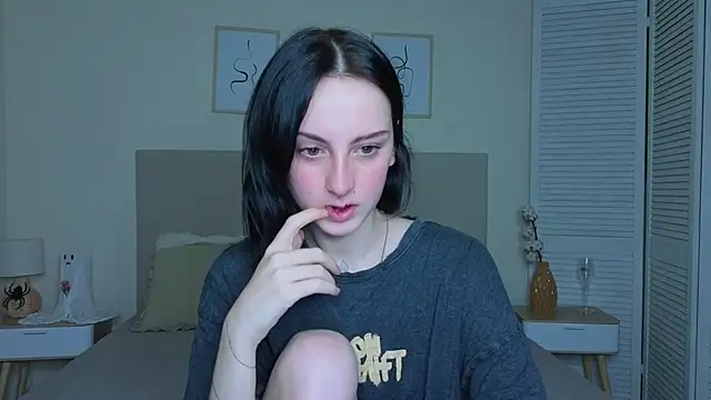 Little moly999 online show from November 17, 2025, 4:38 am