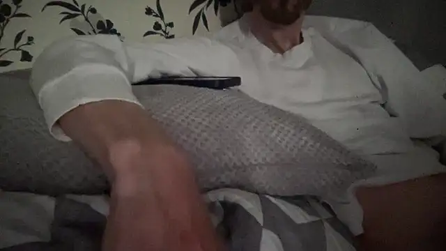 Big8inchUncutCock online show from May 23, 2026, 5:39 am
