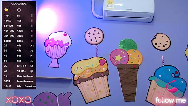 skinnykalitzo18 online show from February 26, 2026, 1:33 pm