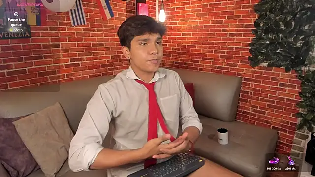 Snapshot of Thiago_Kozak chatting on July 9, 2026, 12:48 pm Thiago Kozak online show from July 9, 2026, 12:48 pm