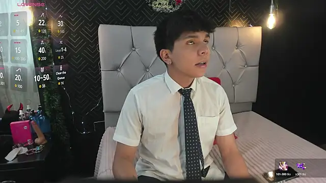 Snapshot of Thiago_Kozak chatting on November 26, 2025, 1:55 pm Thiago Kozak online show from November 26, 2025, 1:55 pm