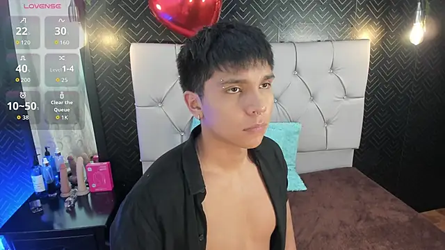 Snapshot of Thiago_Kozak chatting on February 16, 2026, 12:26 pm Thiago Kozak online show from February 16, 2026, 12:26 pm