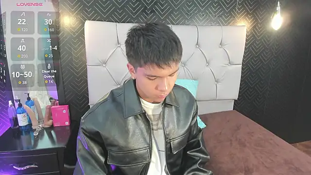 Snapshot of Thiago_Kozak chatting on February 11, 2026, 1:22 pm Thiago Kozak online show from February 11, 2026, 1:22 pm