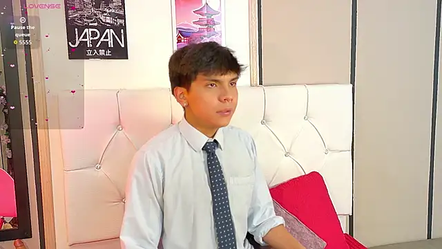 Snapshot of Thiago_Kozak chatting on November 5, 2025, 12:52 pm Thiago Kozak online show from November 5, 2025, 12:52 pm