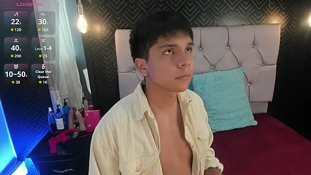 Snapshot of Thiago_Kozak chatting on February 18, 2026, 12:34 pm Thiago Kozak online show from February 18, 2026, 12:34 pm