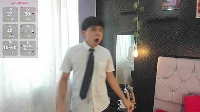 Snapshot of Thiago_Kozak chatting on November 8, 2025, 12:42 pm Thiago Kozak online show from November 8, 2025, 12:42 pm