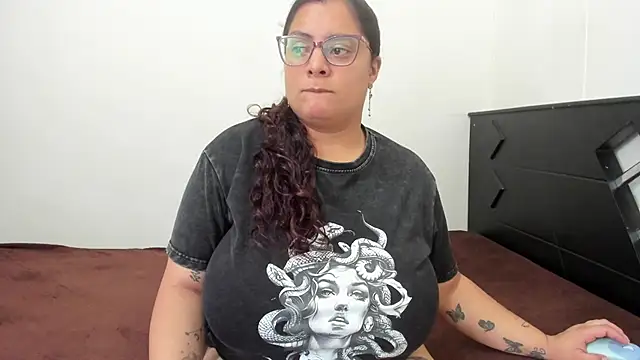 Snapshot of from_heaven1 chatting on February 18, 2026, 7:10 pm from heaven1 online show from February 18, 2026, 7:10 pm