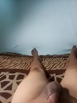 Snapshot of cora08 chatting on January 14, 2026, 6:28 am cora08 online show from January 14, 2026, 6:28 am