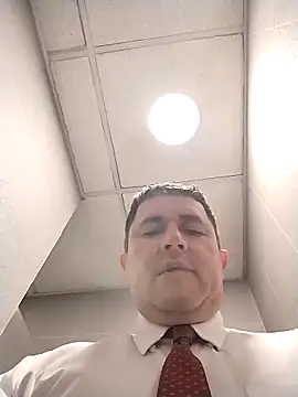 BigCristh79 online show from April 12, 2026, 11:52 pm