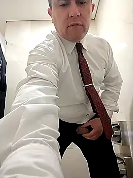 BigCristh79 online show from February 22, 2026, 1:13 pm