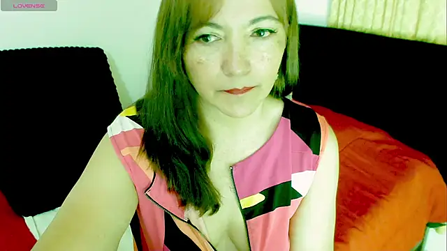 Kendraline1 online show from April 16, 2026, 10:01 pm