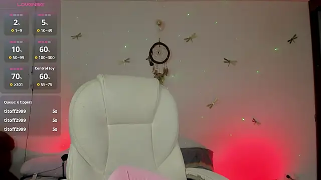 princessluna 19 online show from October 8, 2025, 9:48 pm