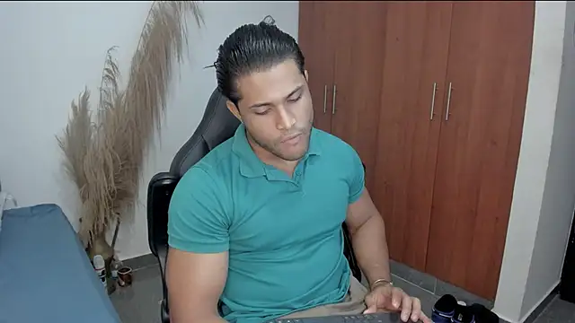 Evansdark1 online show from May 29, 2026, 12:05 am